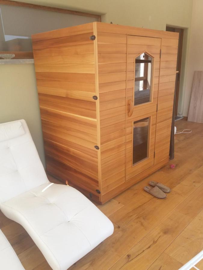 Chambres D'Hotes Les 3 Salamandres Yvoir ภายนอก รูปภาพ